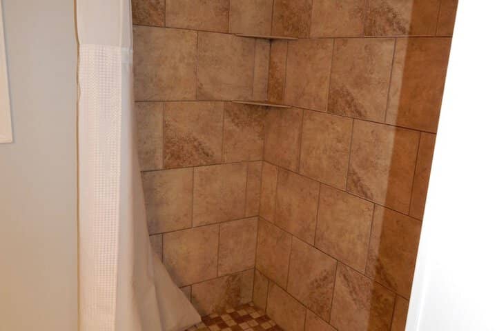 Bathroom shower